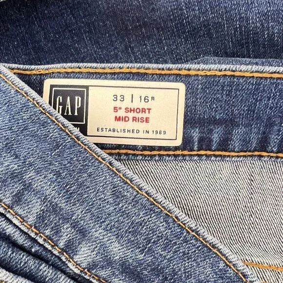 Gap Denim Jean Rolled Hem Shorts Size 16/33 Mid Rise 5inch Inseam - Picture 3 of 9